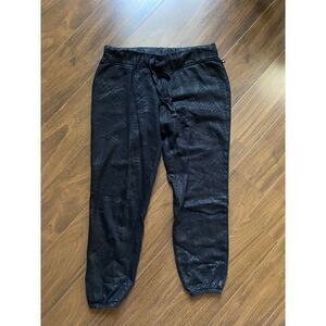 Fabletics S black design joggers